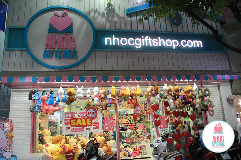 Nhóc Gift Shop - Địa điểm bán đồ noel tại Sài Gòn