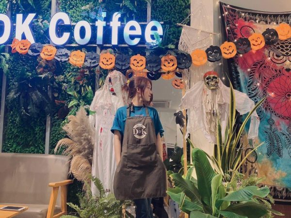 Top 13 mẫu trang trí Halloween cho quán cafe độc đáo nhất 2024