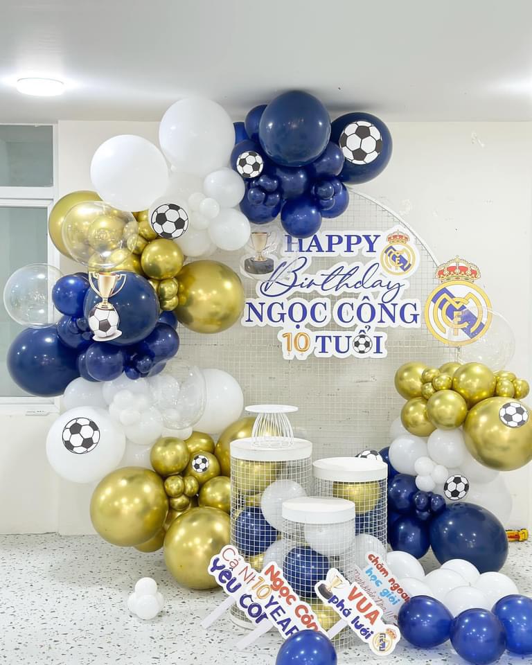 mẫu trang trí sinh nhật cho bé trai mới nhất 05