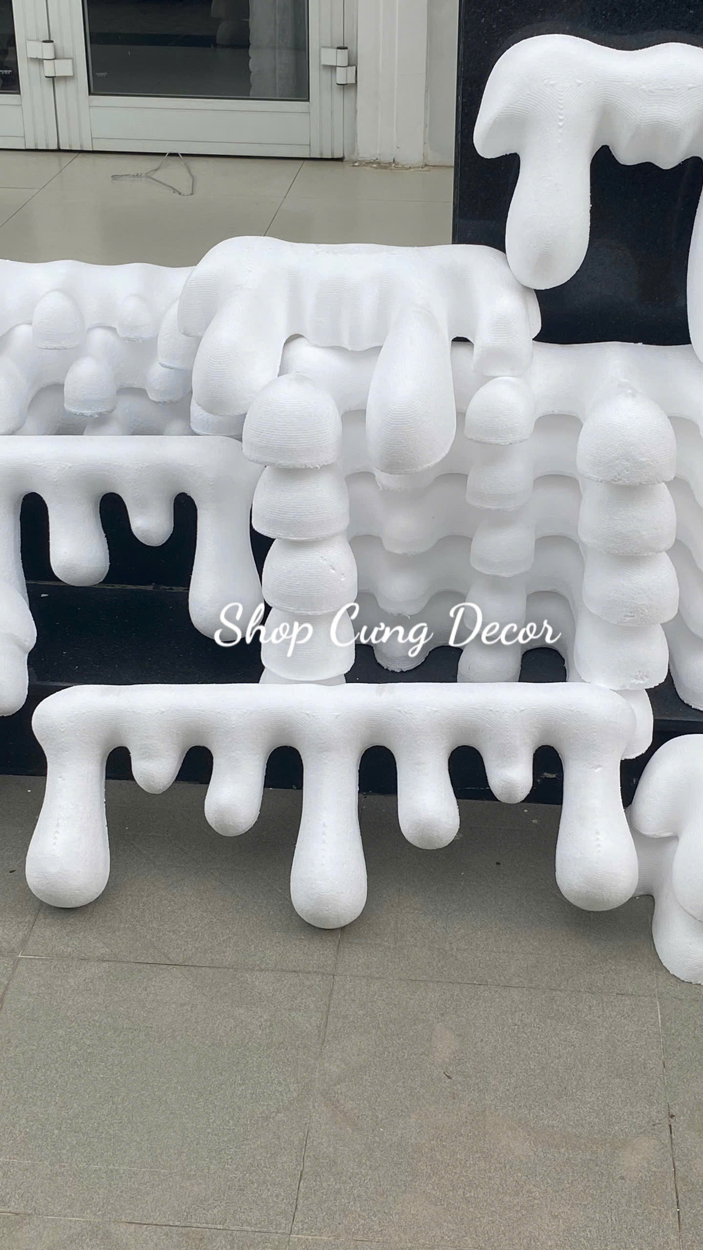 Mô hình xốp tuyết tan chảy trang trí noel 01