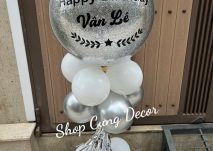 Trụ bóng jumbo tone bạc trang trí sinh nhật sang trọng và hiện đại